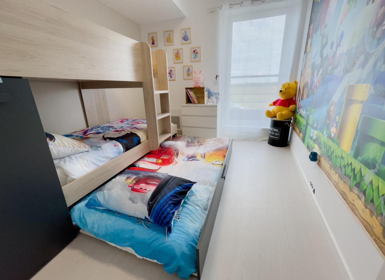 Duplex Disney Coupvray Luaran gambar